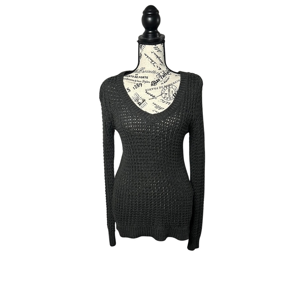 Rue21 Dark Grey V-Neck Hi-Low Sweater with Textured Knit Size M